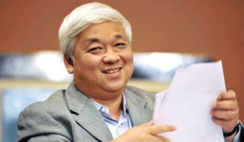 Năm 1986, khi về nước, Nguyễn Đức Kiên làm cán bộ tại Tổng công ty dệt may- Bộ Thương mại. Năm 1994, khi mới 30 tuổi, Nguyễn Đức Kiên trở thành Phó Chủ tịch HĐQT của ACB - một trong những ngân hàng tư nhân lớn nhất Việt Nam và giữ vị trí này trong suốt 14 năm (đến 2008). (Ảnh VietPress).