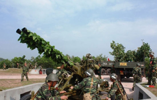 Để tăng khả năng chiến đấu, vừa qua Viện Tự động hóa Kỹ thuật Quân sự đã cải tiến trang bị cho các khẩu pháo 37mm khí tài đánh đêm bán tự động. 