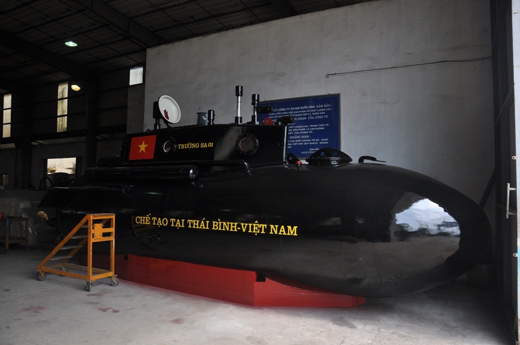 Cha de 'tau pha thuy loi' ky vong tau ngam Truong Sa hinh anh