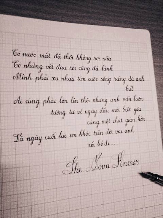 Không chỉ hát hay, Mờ Naive còn viết chữ rất đẹp.