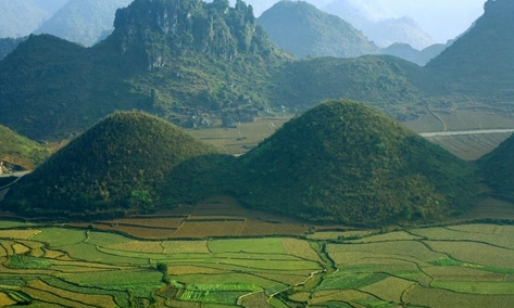 Di san Nui Doi bi 'lam dep'... vo duyen hinh anh