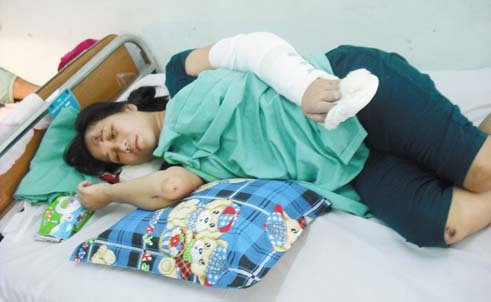 Con do xong vao nha chem nhieu nguoi hinh anh