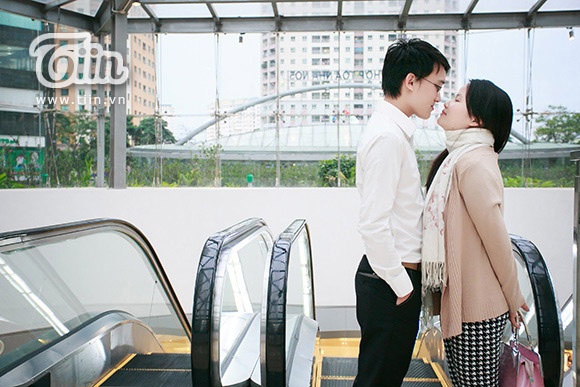 Trải qua rất nhiều thử thách cuối cùng sau hơn 12 năm yêu nhau, cặp đôi này đã chính thức nên duyên vợ chồng. Mối tình đầu đẹp đẽ ấy cũng chính là mối tình duy nhất của cả hai.