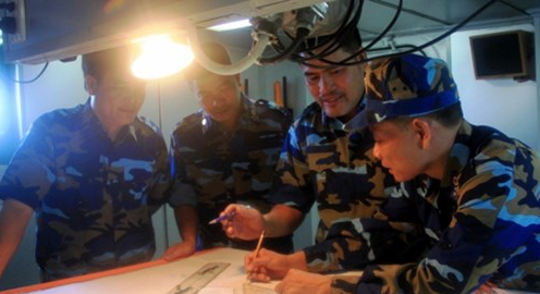 Tren tau Canh sat bien lam nhiem vu o Hoang Sa hinh anh