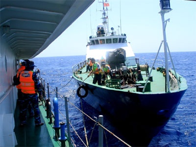 Nhung la thu viet voi trong gio yen a hiem hoi o Hoang Sa hinh anh