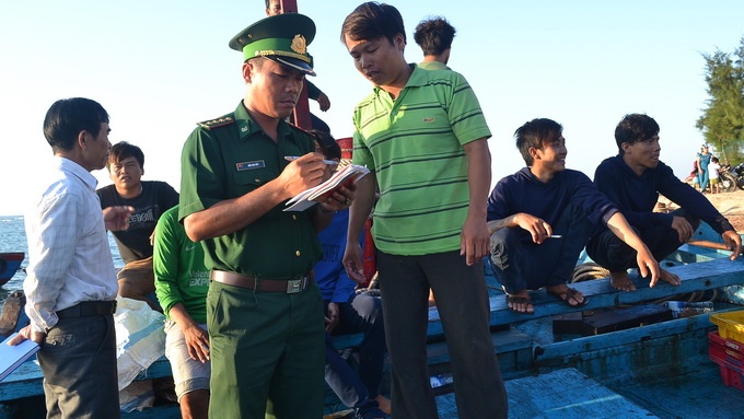 Sau khi cập đảo, lực lượng Trạm kiểm soát Biên phòng xã An Hải thuộc Đồn Biên phòng Lý Sơn (Quảng Ngãi) đã xuống kiểm tra lập biên bản xác minh sự việc.