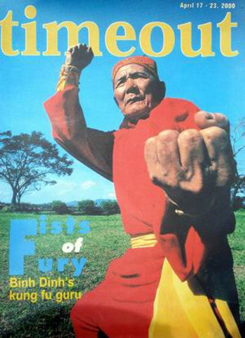 Võ sư Phan Thọ lên báo nước ngoài. 