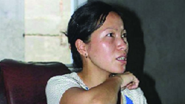 2 gio nghet tho giai cuu nu cong nhan khoi ke ngao da hinh anh