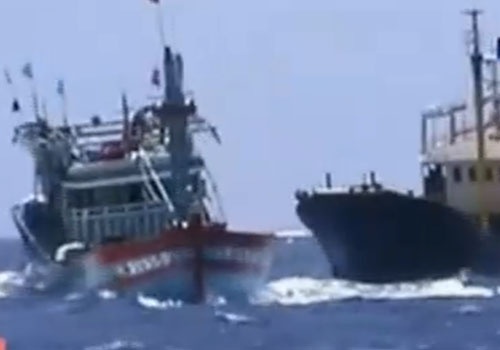 VTC trua 9/6: Chong choi truoc mui tau TQ lon gap doi hinh anh