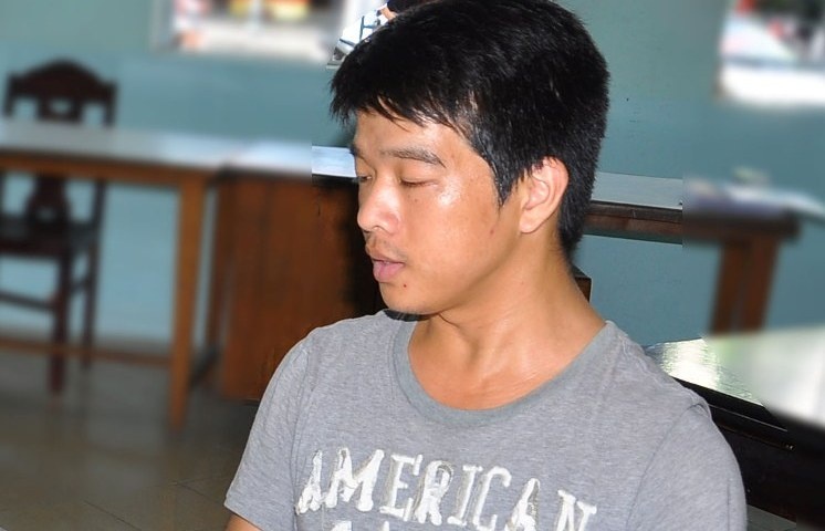 Mau thuan tren ban nhau, xach dao hon chien hinh anh