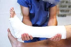 Gay tay nhung xuat vien ghi gay chan hinh anh