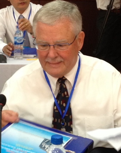 Giáo sư Carlyle A. Thayer: Trung Quốc đưa ra đòi hỏi chủ quyền dựa trên quyền lịch sử không được xác định rõ.