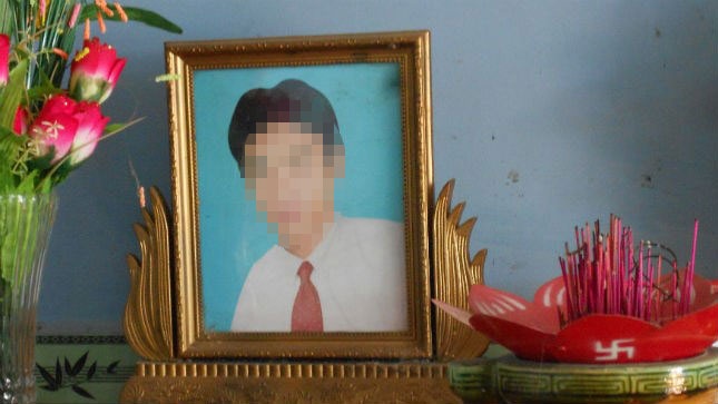 Bon nam doi khai quat tu thi vi nghi con trai chet oan hinh anh