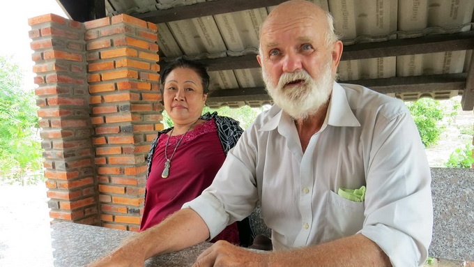 Moi tinh Viet doc dao cua ong tho xay Dan Mach hinh anh