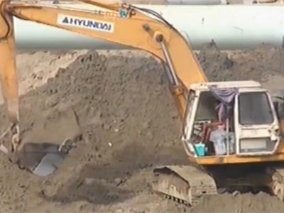 Tu choi nhan luong nhung ngay 'nghi dot xuat' o Binh Duong hinh anh