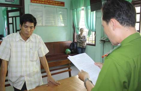 Cơ quan CSĐT đọc lệnh bắt Nguyễn Văn Thái, của ông trùm Hải.