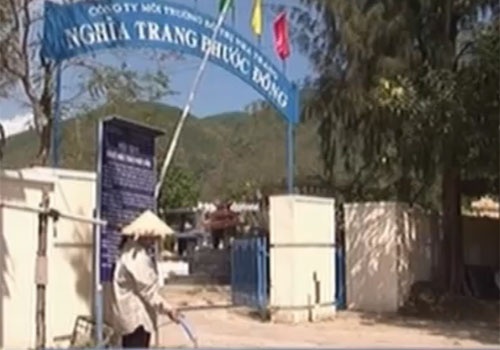 VTV sang 17/6: Gieng nuoc an o cong nghia trang hinh anh