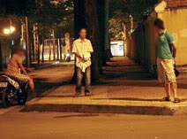 Phan trai goi dung duong o Sai Gon hinh anh