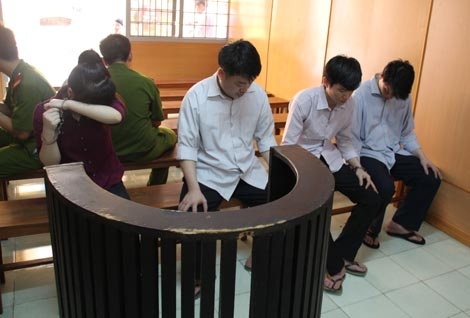 Khi nguoi dep sap bay tinh cua nhung ke buon ma tuy hinh anh