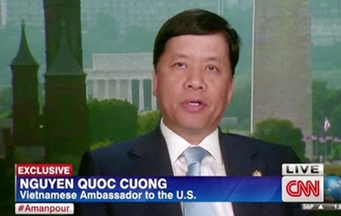 Tiet lo thu vi quanh viec Dai su Viet Nam tra loi tren CNN hinh anh