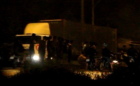 Ve Bien Hoa xem 'bao' dem hinh anh