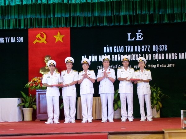 Được coi là loại tàu chiến hiện đại, nhỏ gọn, cơ động “mang tính đột phá về công nghệ”, tàu tên lửa HQ 377, HQ 378 mang theo nhiều vũ khí điều khiển tự động, gồm tên lửa và các loại pháo.