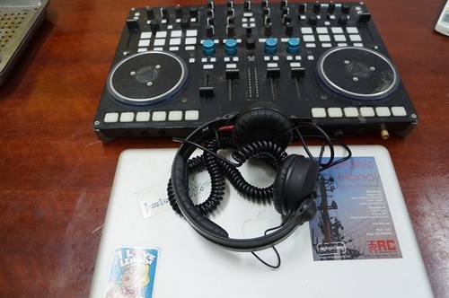 Toàn bộ đồ nghề phục vụ cho công việc của Paul Evans đã được tìm thấy và trao trả lại cho khổ chủ.