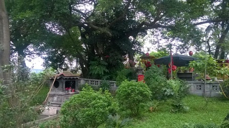  Nơi thờ tự chính của đền.