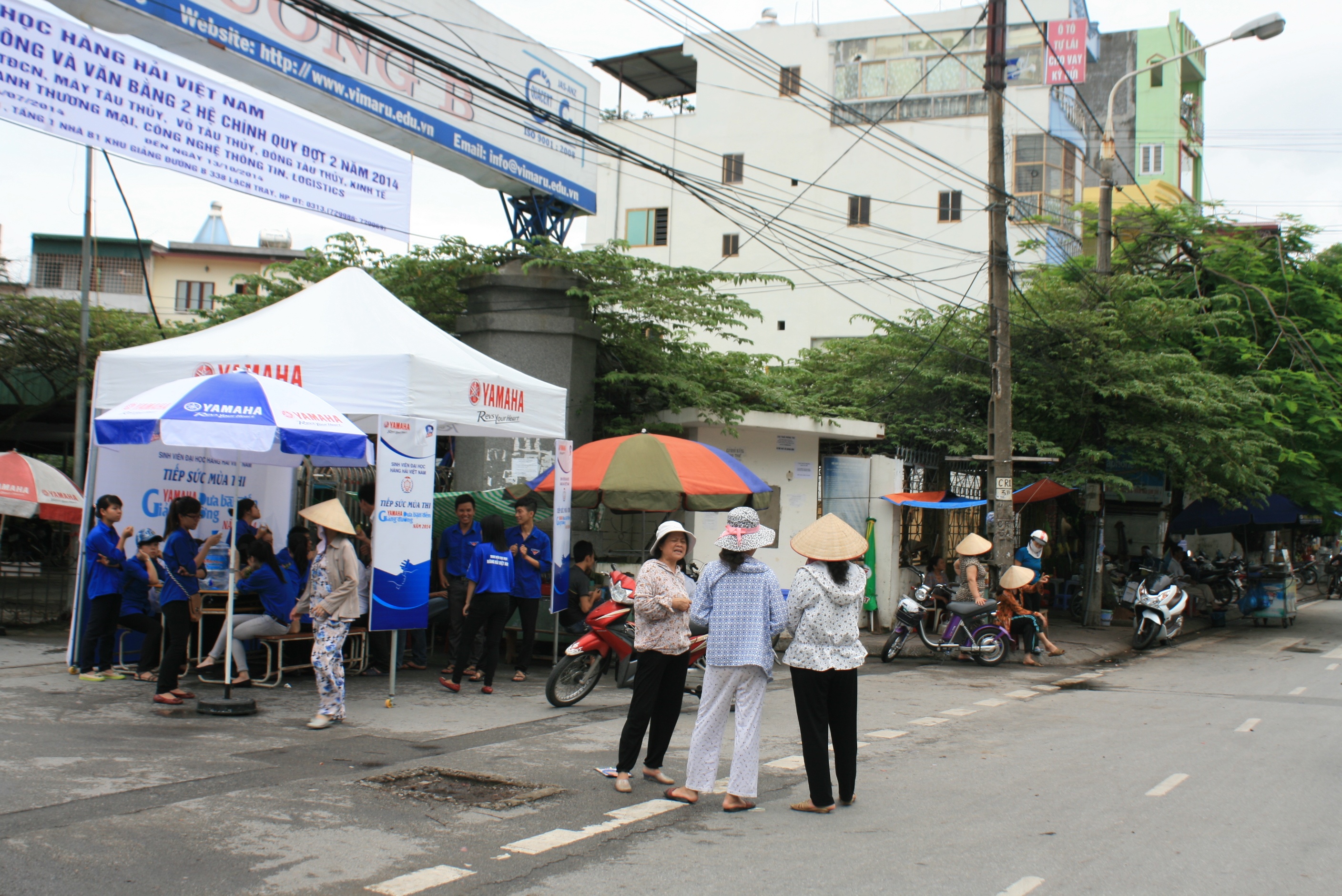 Sinh viên tình nguyện luôn ngại va chạm với các chủ nhà trọ vì sợ trả thù.