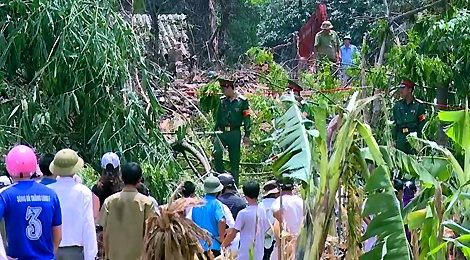 Truc thang roi o Hoa Lac, 16 nguoi chet hinh anh