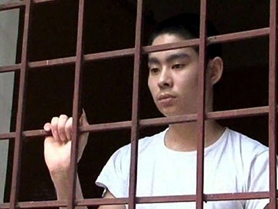 Nguoi dua tin don Le Van Luyen bo tron se bi phat the nao? hinh anh