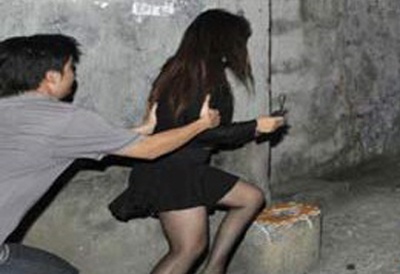 Bi lua sang Trung Quoc ban dam truoc ngay vao dai hoc hinh anh