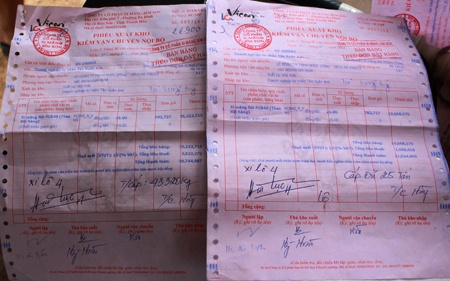 Hai phiếu xuất kho với khối lượng khác nhau cho cùng 1 xe/chuyến, chứng tỏ nhà máy xi măng ViCem Bỉm Sơn đã tiếp tay cho doanh nghiệp chở quá tải.