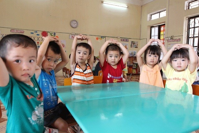 Mat can bang gioi tinh: 100 be gai/140 be trai hinh anh