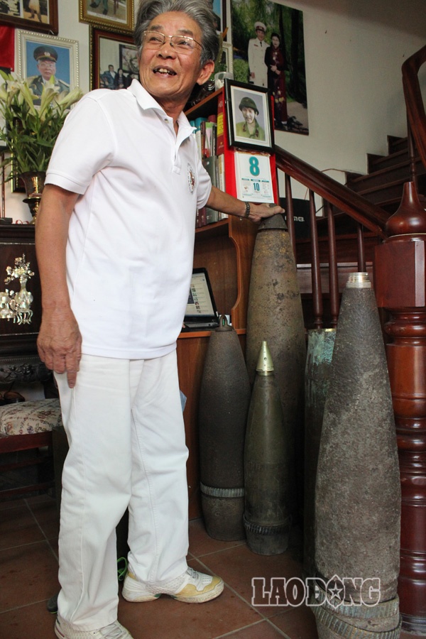 Trở về từ khói lửa chiến tranh, người thương binh 4/4 Nguyễn Mạnh Hiệp luôn đau đáu khắc sâu lời nhắn nhủ của đồng đội: “Đồng chí nào còn sống trở về thì hãy nhớ gìn giữ những kỷ vật của chúng ta...”. 