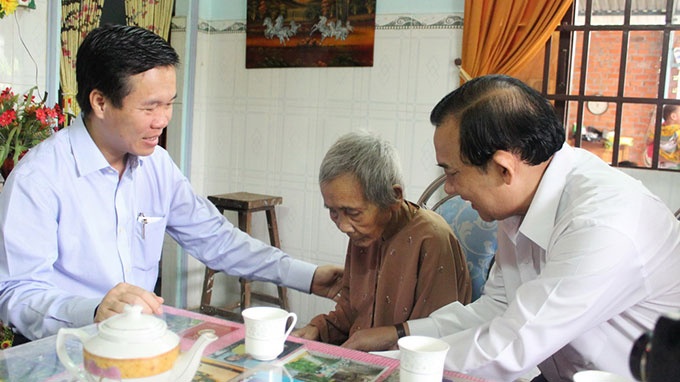 Truy tang danh hieu Ba me Viet Nam anh hung cho 831 me hinh anh