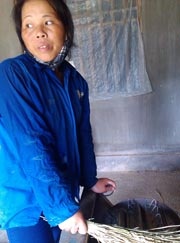   Chị Lý đang tâm vứt bỏ đứa con với lý do “không nuôi được”.