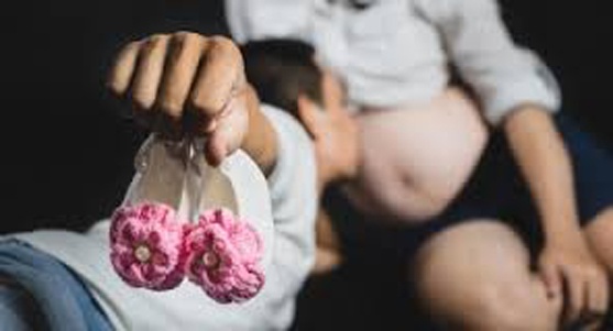 Khon kho vi kieng ky vo ly trong thang co hon hinh anh