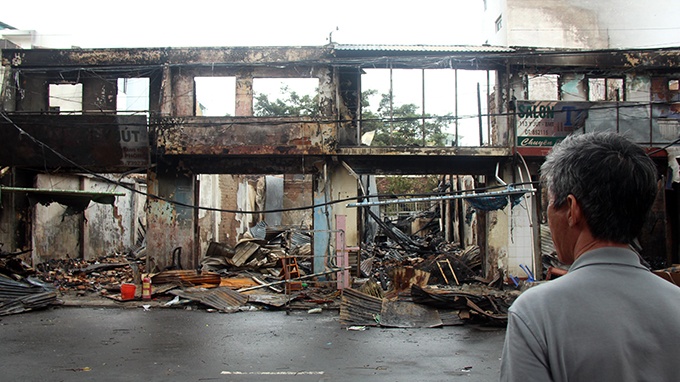 13 ngoi nha chay rui vi xe cuu hoa lac hau hinh anh