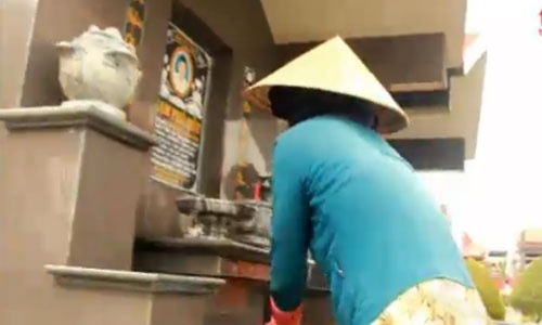 Lam 'osin' cho nguoi coi am hinh anh