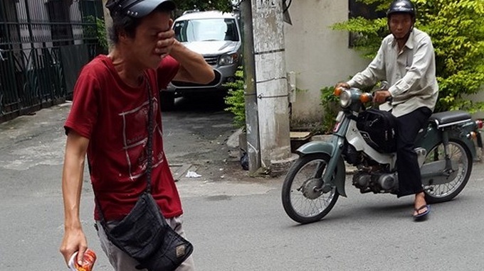 Nguoi Sai Gon cay mat truoc nguoi cam diec bi giat ve so hinh anh