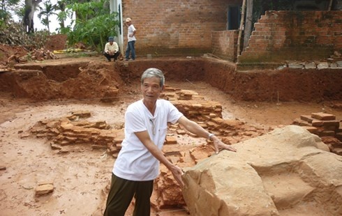 Phat lo dau tich trung tam thuong mai co o Da Nang hinh anh