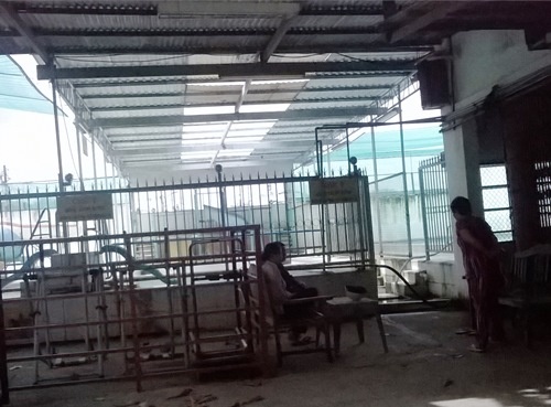 Hồ bơi nơi xảy ra vụ bé gái bị thanh niên dụ dỗ bắt đi.