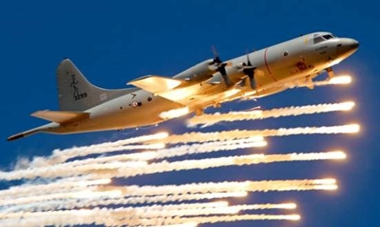 Viet Nam mua gi dau tien khi My bo cam van vu khi? hinh anh