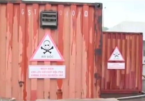 Nguy co o nhiem moi truong tu 5.940 lit dau sieu doc hinh anh