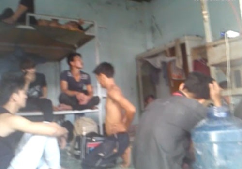 Cuop can lao dong pho thong o Sai Gon hinh anh