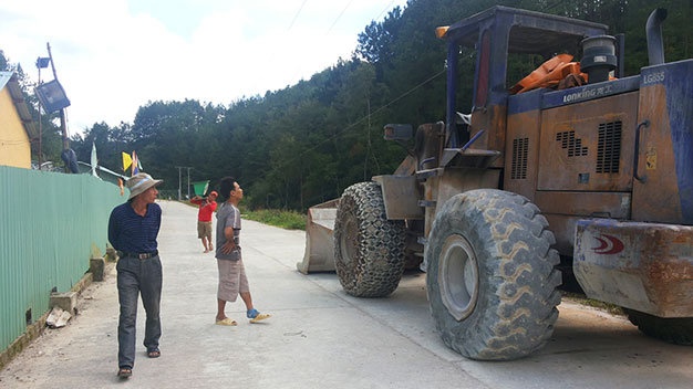 Diu hiu thuy dien bi nha thau Trung Quoc bo thi cong hinh anh