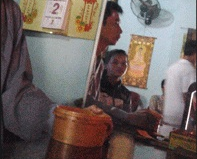 Chieu chua benh quai di cua 'cau Nam' hot ga hinh anh