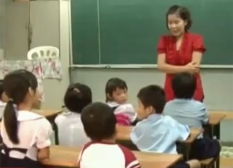 VTC: Phu huynh dau dau voi sach giao khoa dien tu hinh anh