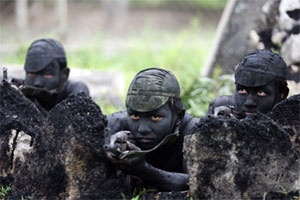 Ao giap dac biet cua linh dac cong hinh anh